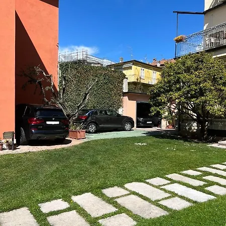 住宿加早餐酒店 Dall'agnola 加尔达