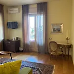 Alojamento de Acomodação e Pequeno-almoço Dall'agnola Garda (Verona)