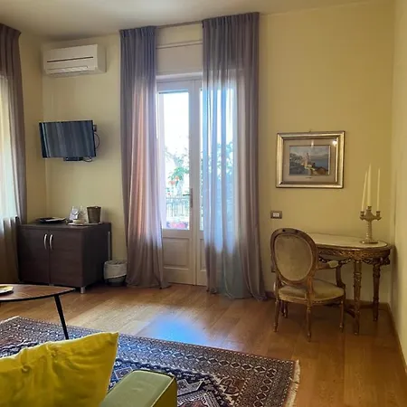 Oda ve Kahvaltı Dall'agnola Garda (Verona)