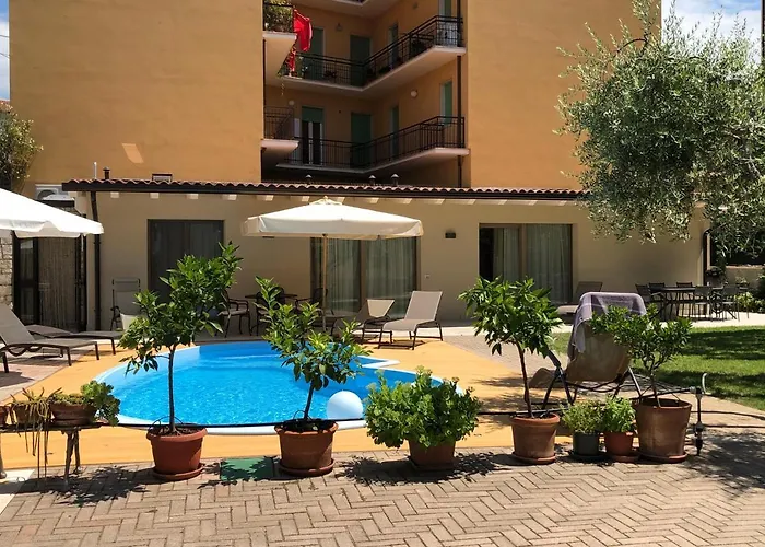 Bed & Breakfast Dall'agnola 4*