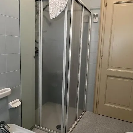 فندق مبيت وإفطار Dall'agnola غارْدا